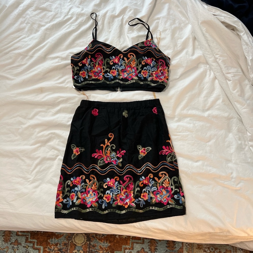 Etiquette Floral Two Piece Set